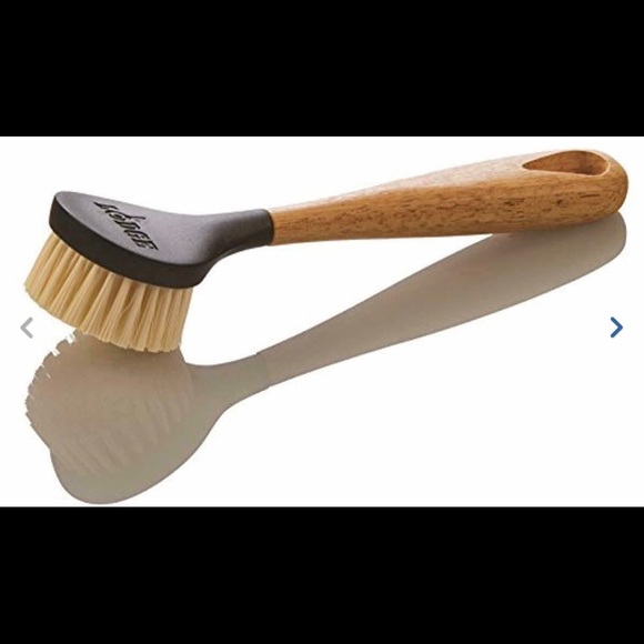 🐸 NEW Lodge Cast Iron 10” Scrub Brush - Picture 2 of 3
